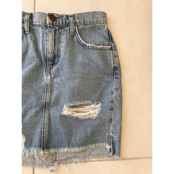 Current Elliott Prey Destroy Distressed High Waist Mini Denim Jean Skirt - Picture 3 of 10